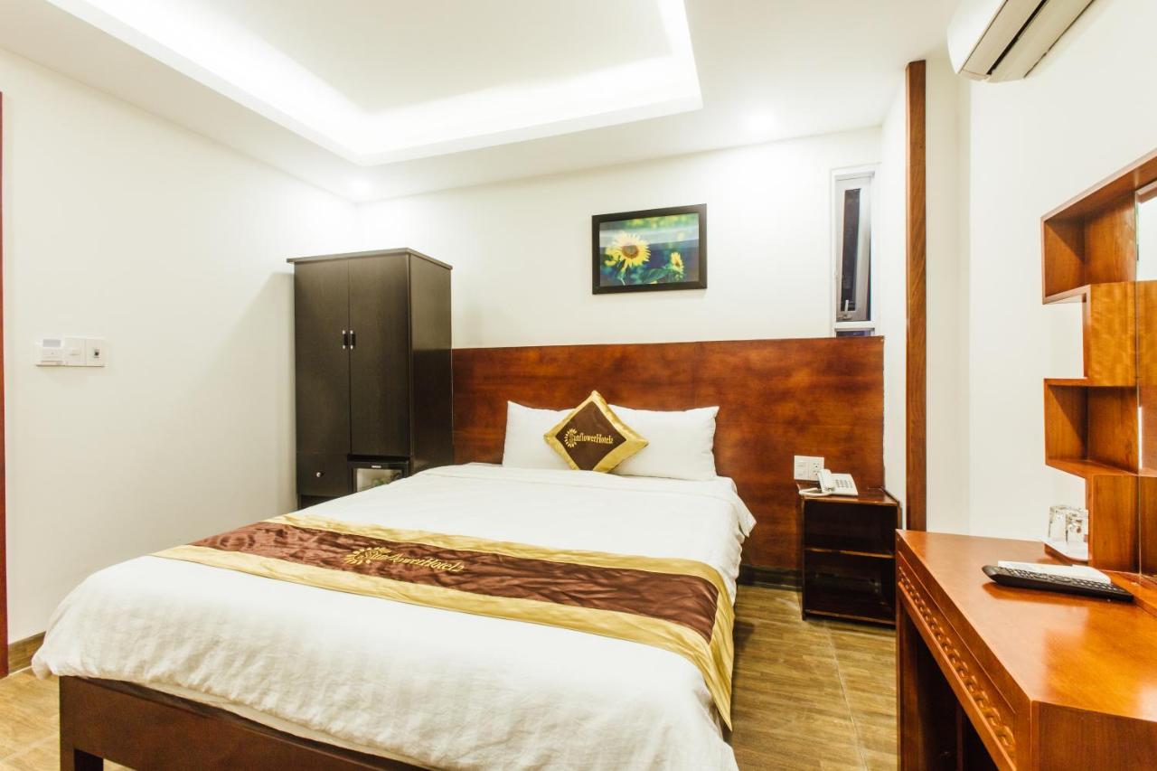Sunflower Hotel 2 Da Nang Buitenkant foto