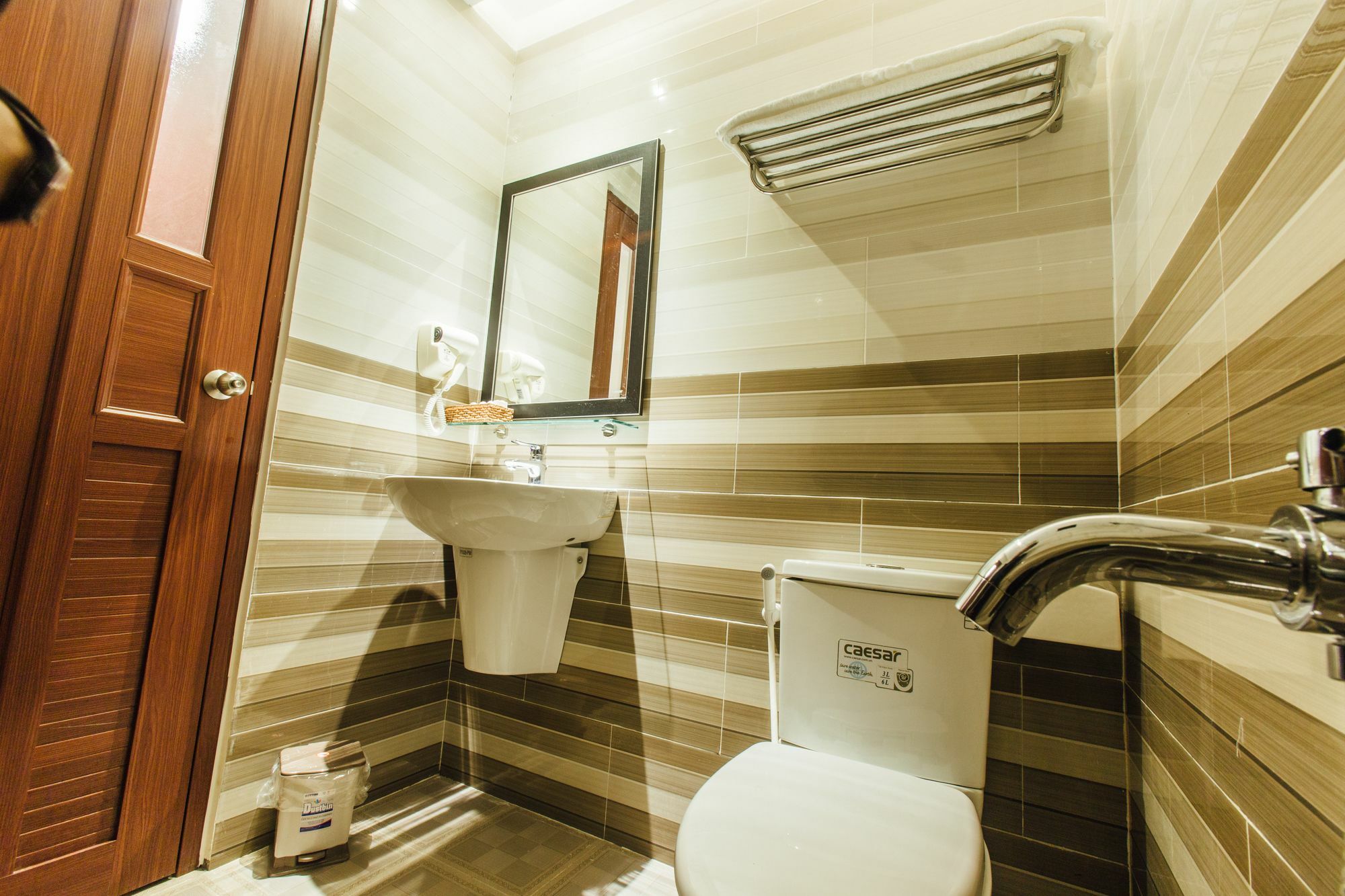 Sunflower Hotel 2 Da Nang Buitenkant foto