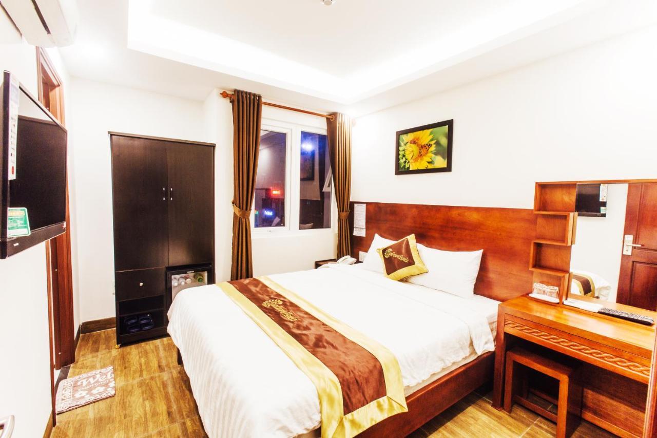 Sunflower Hotel 2 Da Nang Buitenkant foto